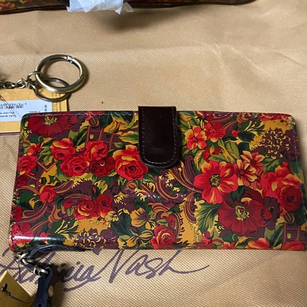 Patricia Nash Red Floral Shoulder Bag Set - Picture 11 of 13